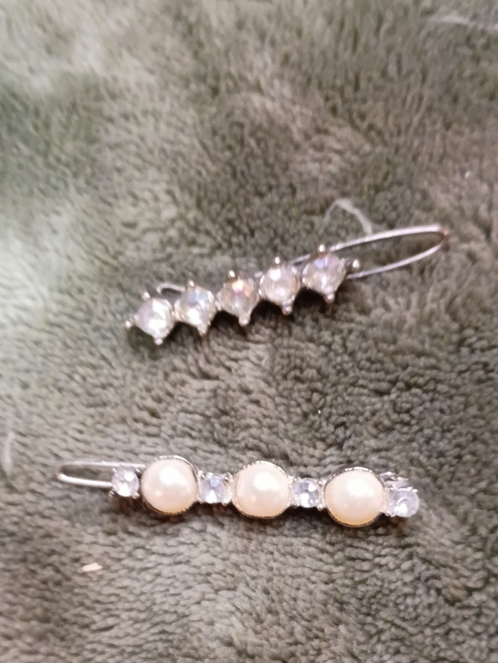 Vintage Elegant Pearl and Crystal Hair Clips - White Pearls with Silver Accents